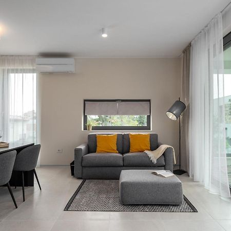 The Q Bliss - Your New 4-Star Hideaway With A Garage Rovinj Eksteriør billede