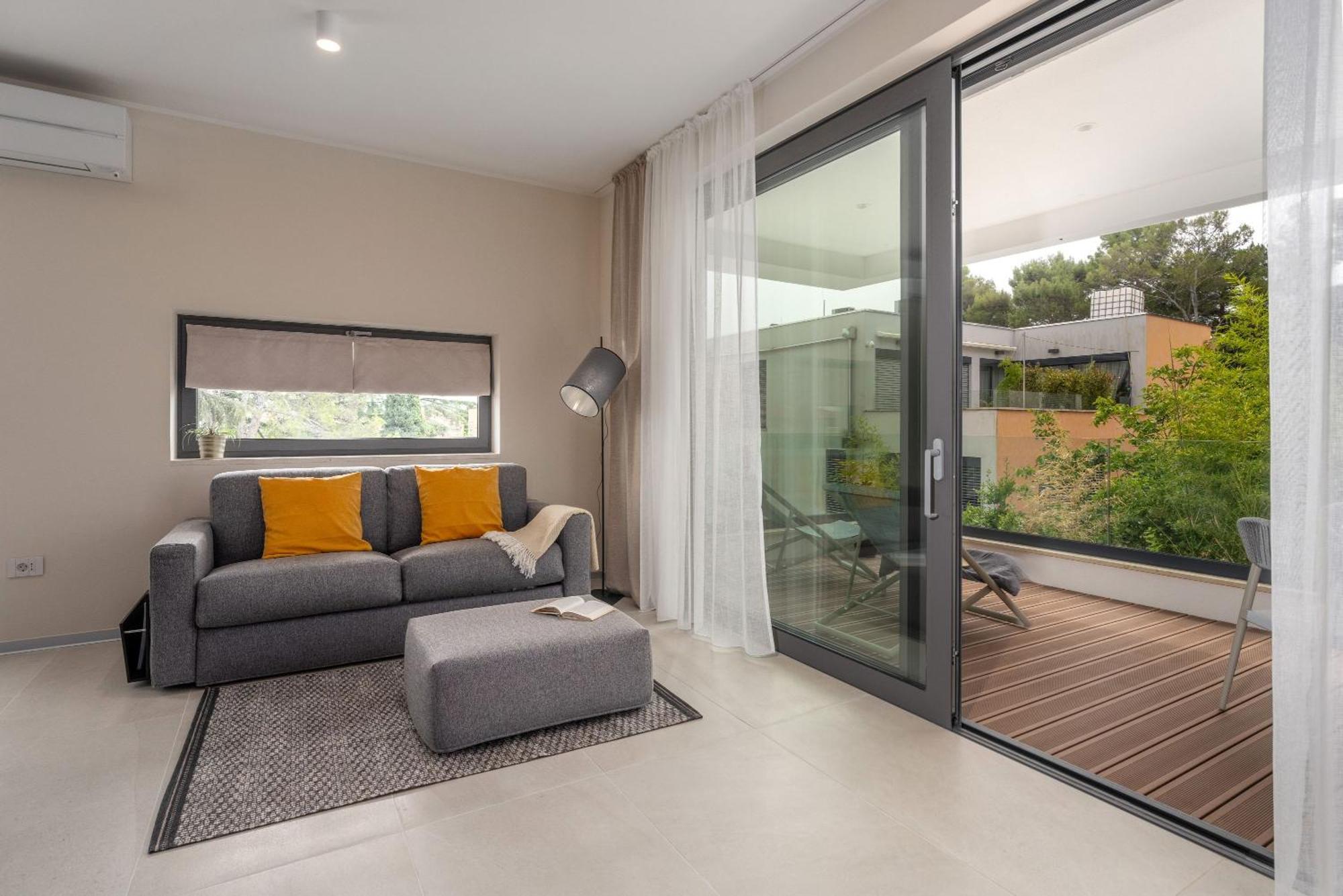 The Q Bliss - Your New 4-Star Hideaway With A Garage Rovinj Eksteriør billede