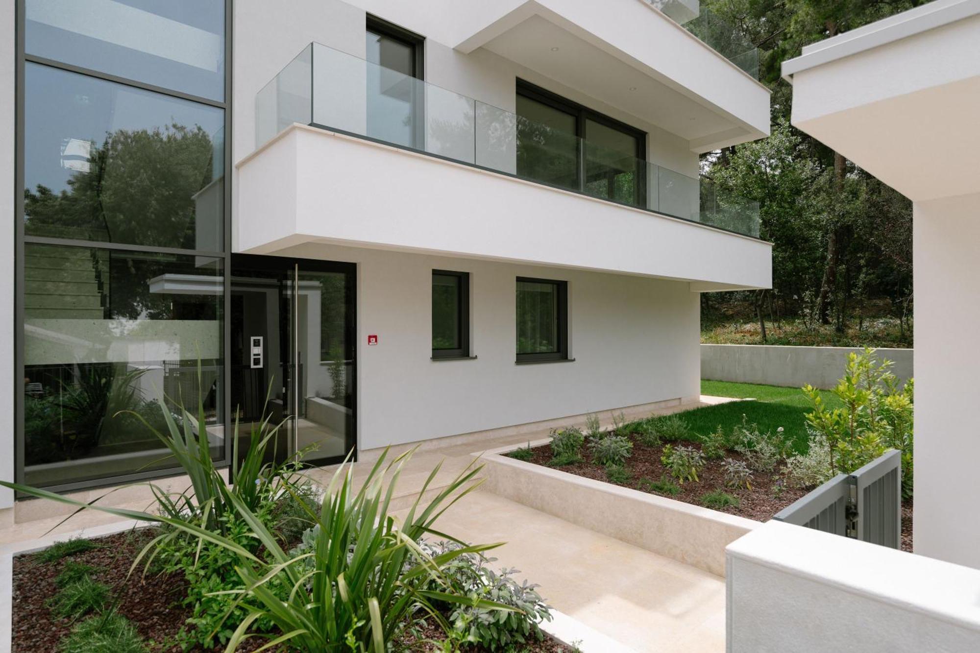 The Q Bliss - Your New 4-Star Hideaway With A Garage Rovinj Eksteriør billede